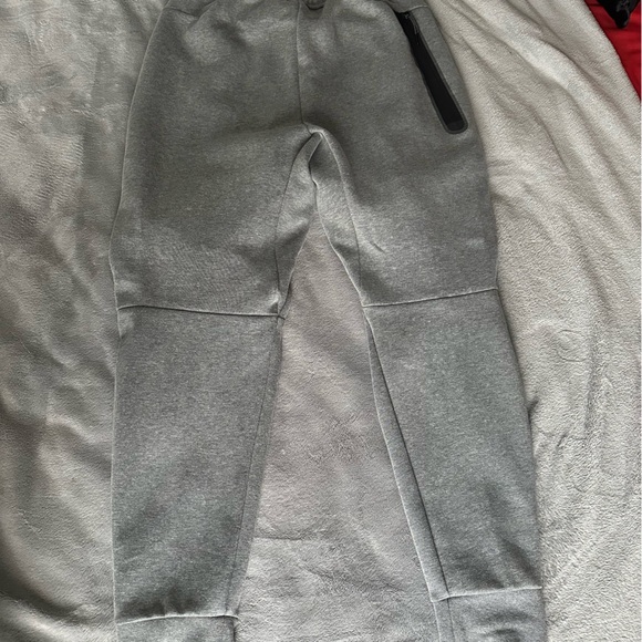 White/Black/Grey OG Nike Tech Fleece Suit - Picture 6 of 7